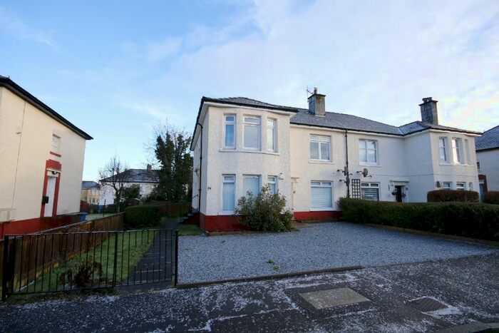 3 Bedroom Flat To Rent In Dykebar Avenue, Knightswood, Glasgow G13