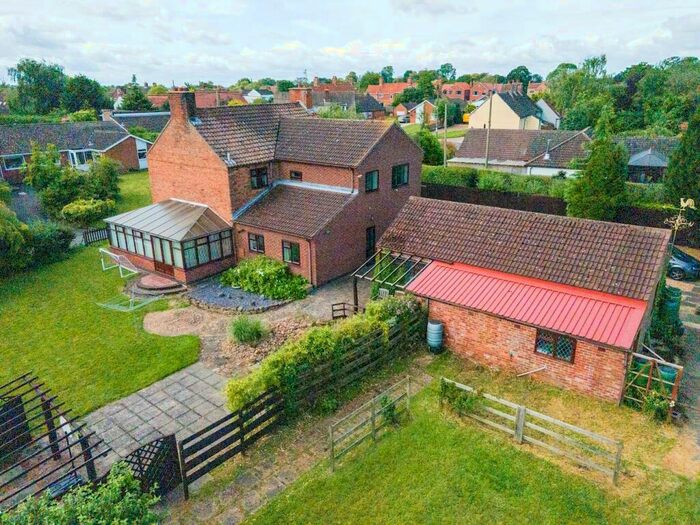 5 Bedroom Detached House For Sale In Grange Lane, Willingham By Stow, Lincolnshire, DN21
