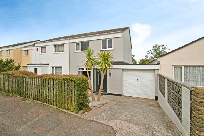 3 Bedroom End Terrace House For Sale In Roseland Gardens, Redruth, Cornwall, TR15
