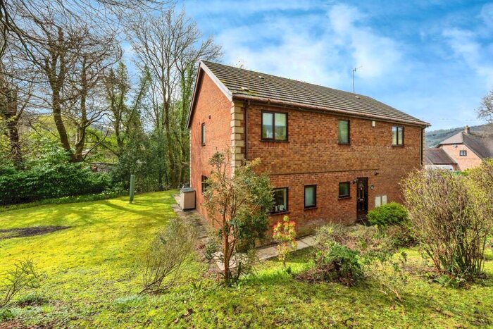 4 Bedroom Detached House For Sale In Derwen Road, Alltwen, Pontardawe, Swansea, SA8