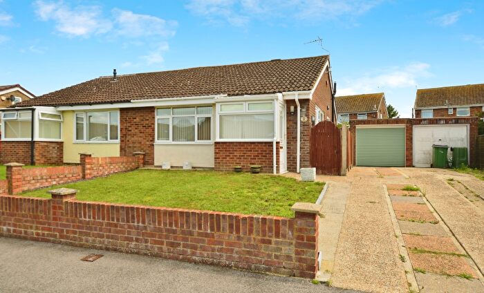 2 Bedroom Bungalow To Rent In Poplar Lane, Romney Marsh, TN29
