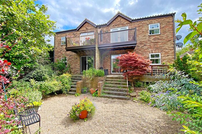 2 Bedroom Flat To Rent In Fountain Court Mews, Boroughbridge, YO51