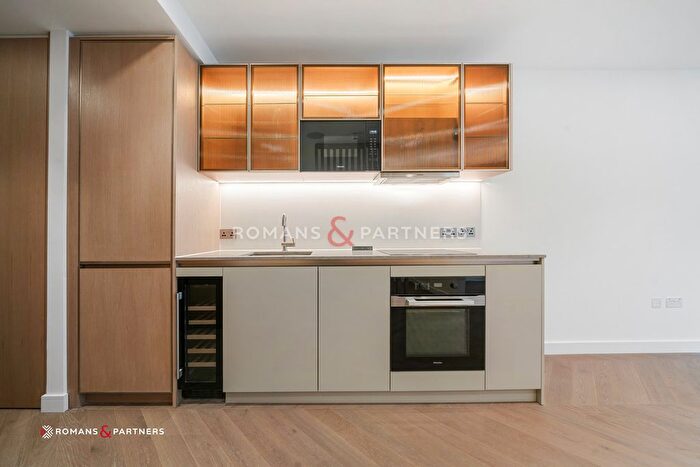 1 Bedroom Studio To Rent In The Haydon, City Of London, EC3N