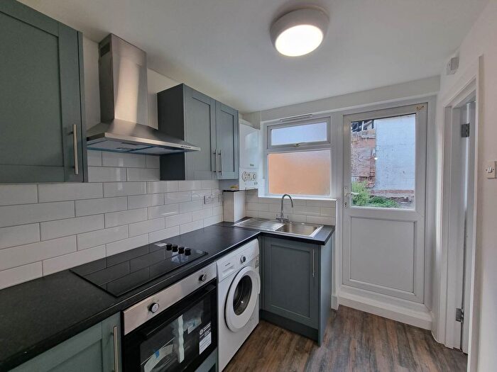 2 Bedroom Flat To Rent In Harringay Road, Harringay Ladder, N15