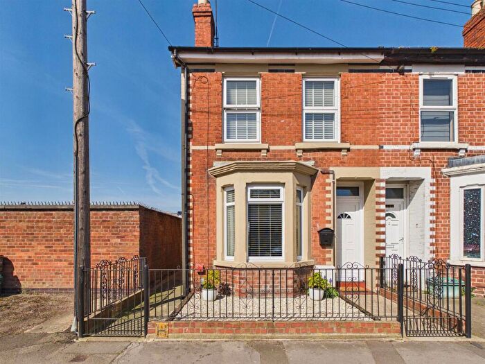 2 Bedroom Semi Detached House For Sale In Bristol Road, Linden, Gloucester, GL1
