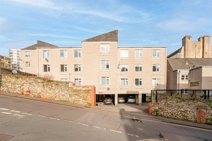 Apartment To Rent In Montague Hill South, Bristol, BS2
