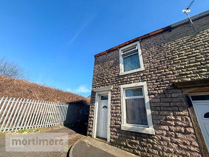2 Bedroom End Of Terrace House For Sale In Hood Street, Accrington, Lancashire, BB5
