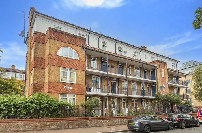 1 Bedroom Flat To Rent In Rotherhithe Street, Canada Water, SE16