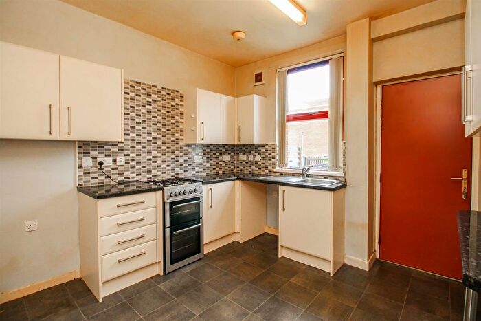 2 Bedroom Terraced House For Sale In Richmond Avenue, Pontefract, WF8