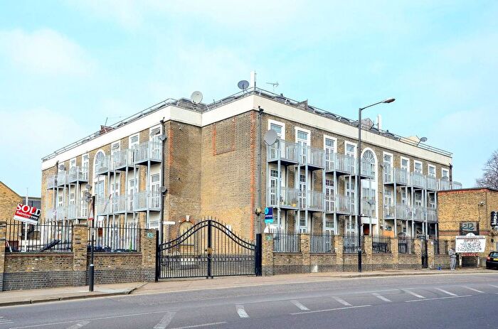 2 Bedroom Flat For Sale In Upton Heights, Forest Gate, London, E7
