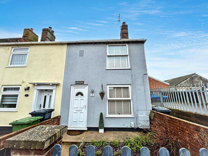 2 Bedroom End Of Terrace House For Sale In Back Pier Plain, Gorleston, NR31