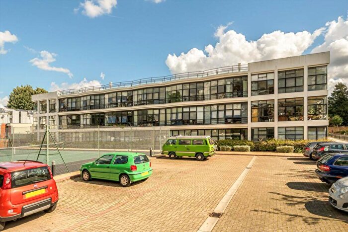 2 Bedroom Flat To Rent In Frobisher Place, Peckham, SE15