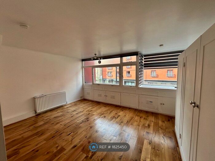1 Bedroom Flat To Rent In Crescent House, London, EC1Y