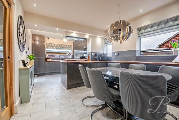 3 Bedroom Detached Bungalow For Sale In West Bank Avenue, Mansfield, NG19