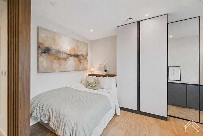 Studio To Rent In Victoria Road, Acton, W3