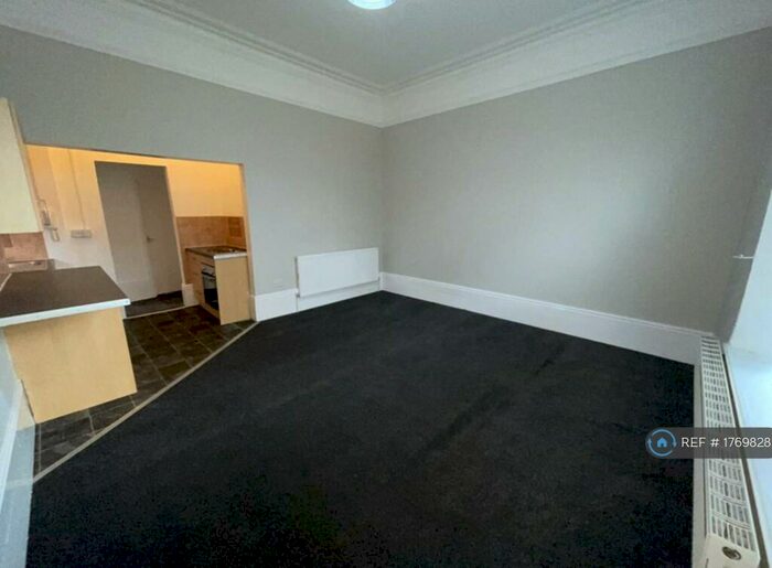 1 Bedroom Flat To Rent In St. Marys Road, Doncaster, DN1