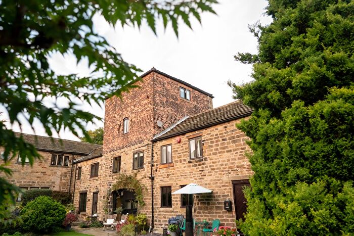 2 Bedroom Barn Conversion For Sale In The Courtyard, Woolley, Wakefield, WF4