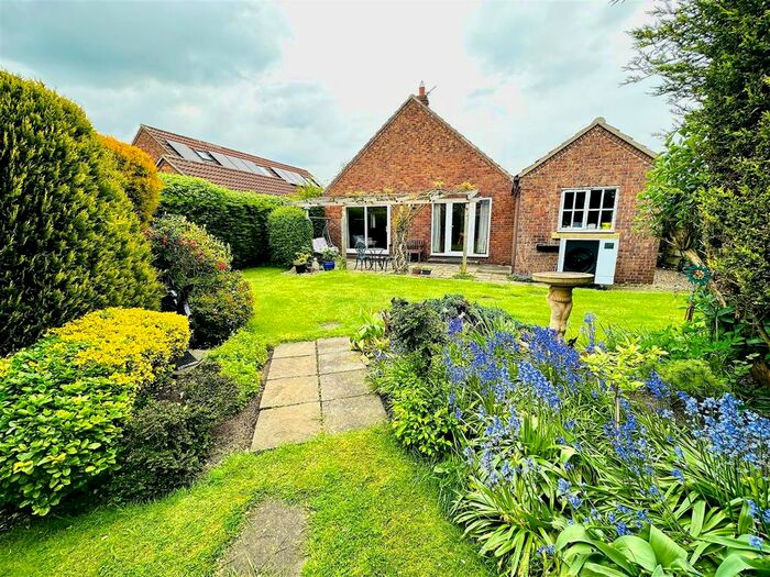 3 Bedroom Detached Bungalow For Sale In Manor Close, North Duffield, Selby, YO8