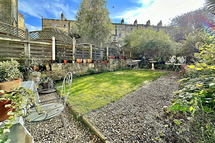 2 Bedroom Flat For Sale In Great Pulteney Street, Bath, BA2