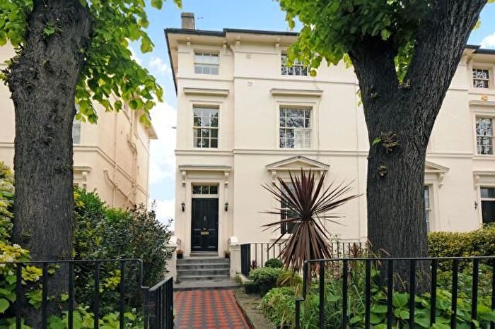 1 Bedroom Flat To Rent In Blomfield Road, Little Venice, W9