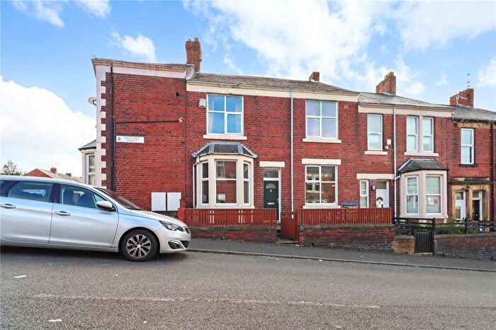 2 Bedroom End Of Terrace House For Sale In Saltwell Street, Gateshead, Tyne And Wear, NE8