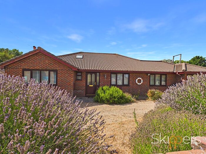 4 Bedroom Detached Bungalow For Sale In Coast Drive, Greatstone, TN28