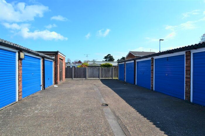 Parking/garage To Rent In Lampits, Hoddesdon, EN11
