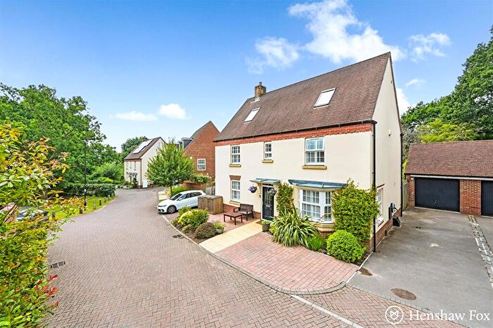 6 Bedroom Detached House For Sale In Magnolia Walk, Romsey, Hampshire, SO51