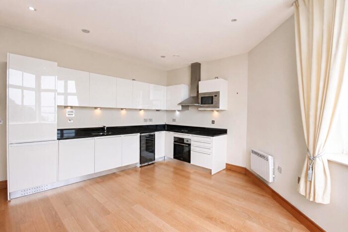 2 Bedroom Apartment To Rent In Headlands, Hayes Road Sully, Sully, Penarth, CF64