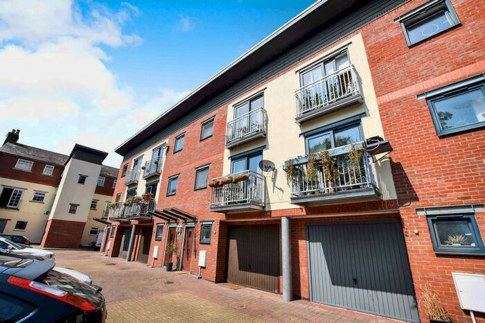 2 Bedroom Property To Rent In Merchants Court, Bedford MK42