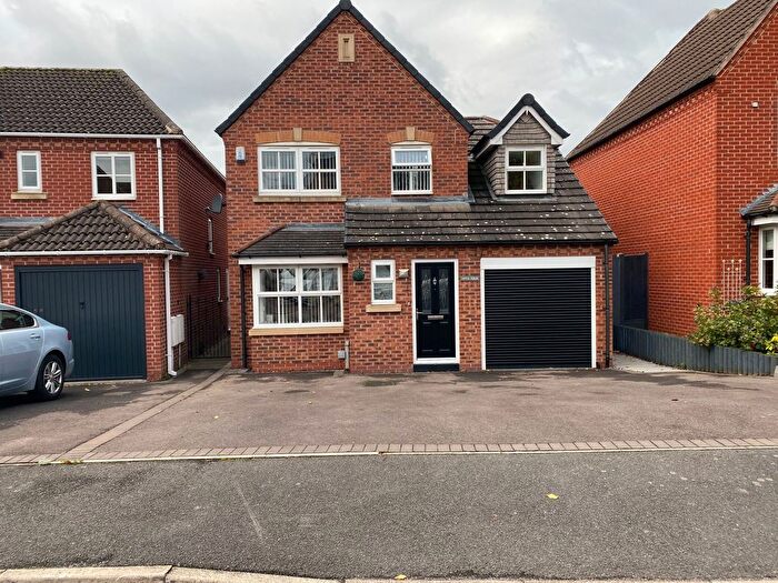 3 Bedroom Detached House For Sale In Skinners Way, Swadlincote, DE11