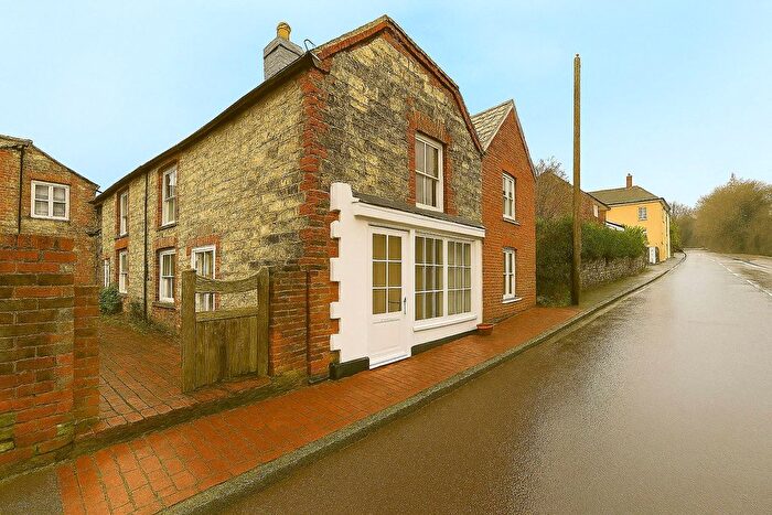 3 Bedroom Detached House For Sale In North Lane, South Harting, Petersfield, West Sussex, GU31