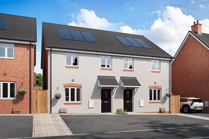 3 Bedroom Semi-Detached House For Sale In Gloucester Road, Weston Under Penyard, HR9