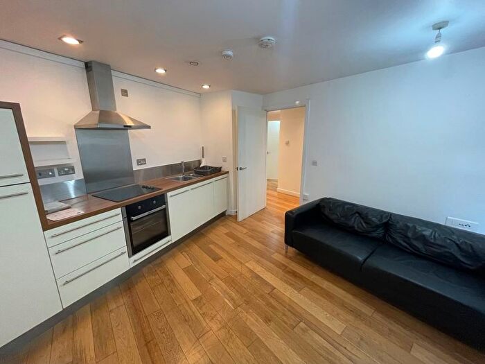 1 Bedroom Flat To Rent In Islington Wharf, Great Ancoats Street, Manchester, M4