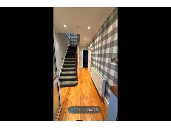 4 Bedroom End Of Terrace House To Rent In Dunster Drive, London, NW9