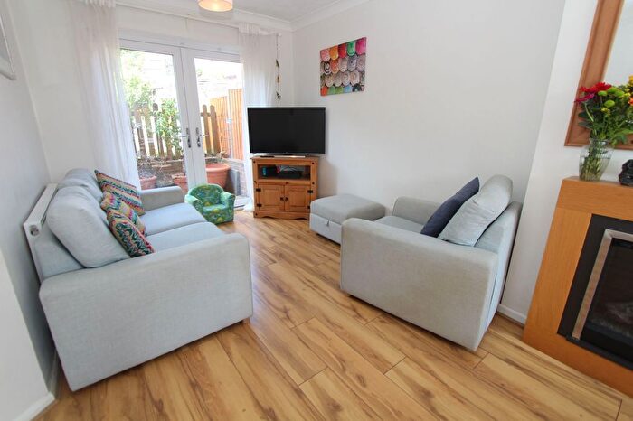 3 Bedroom Semi-Detached House For Sale In Wychbury Road, Brierley Hill, DY5
