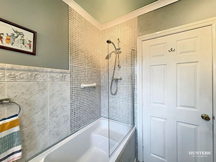 2 Bedroom Detached Bungalow For Sale In Willow Court, Batley, WF17