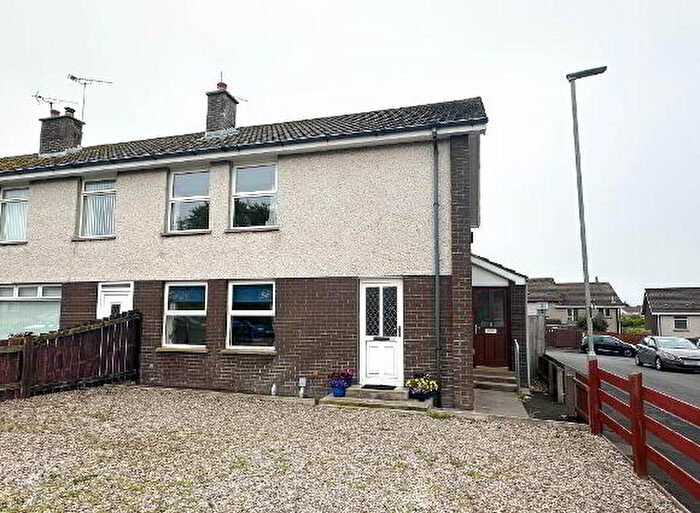 4 Bedroom End Of Terrace House For Sale In Carrickbeg Avenue, Portstewart, BT55