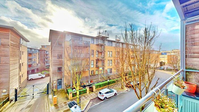 2 Bedroom Flat To Rent In Bellevalia Court, Woodmill Road, Hackney, E5
