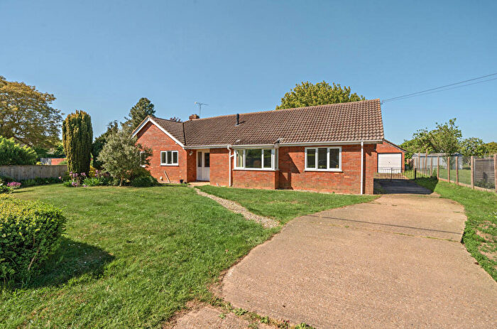 4 Bedroom Bungalow For Sale In Pound Hill, Bacton, Stowmarket, Suffolk, IP14