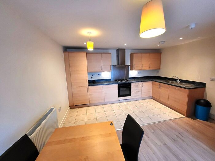 2 Bedroom Flat To Rent In Lovelace House, West Ealing, W13