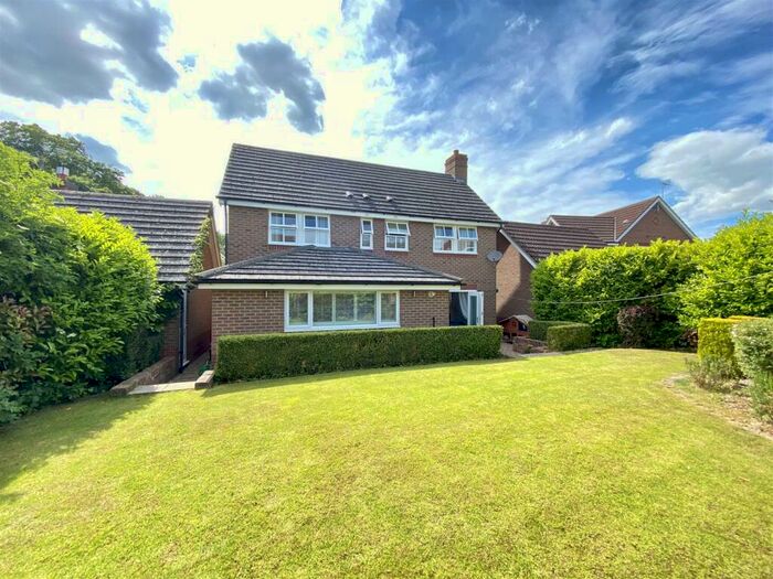 4 Bedroom Detached House For Sale In Ettersgill Drive, Darlington, DL3