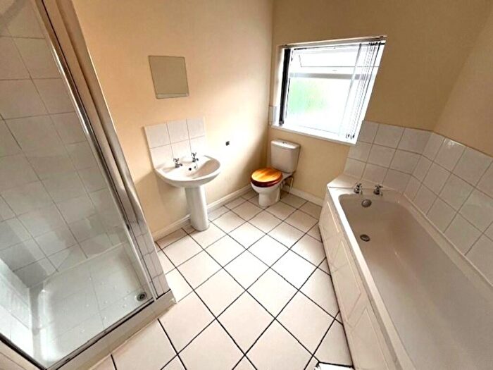 3 Bedroom End Of Terrace House To Rent In Clifton Street, Preston, PR1