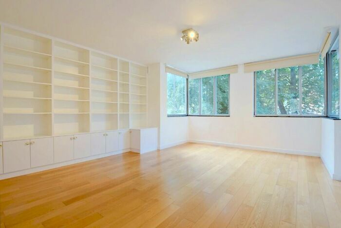 2 Bedroom Flat To Rent In Swains Lane, Highgate, London, N6