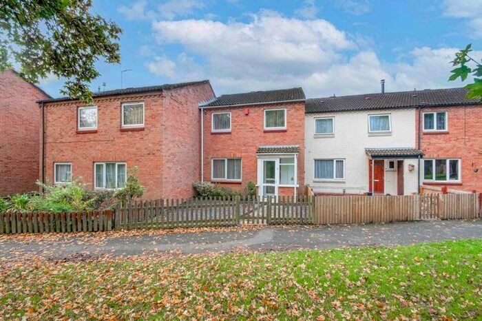 3 Bedroom Property To Rent In Barnwood Close, Redditch, B98