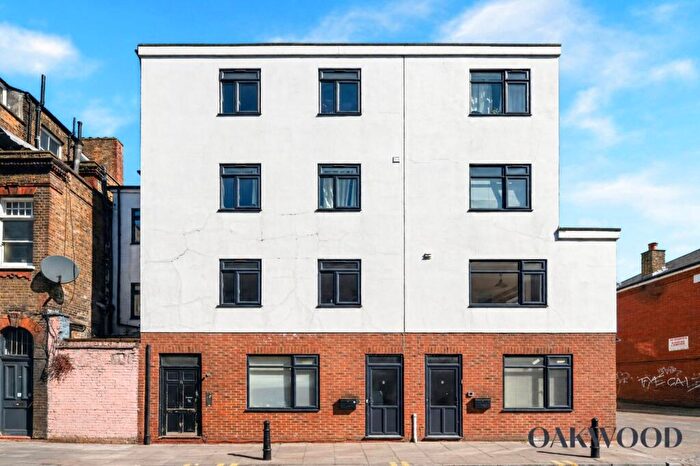 1 Bedroom Flat For Sale In Windus Road, London, N16