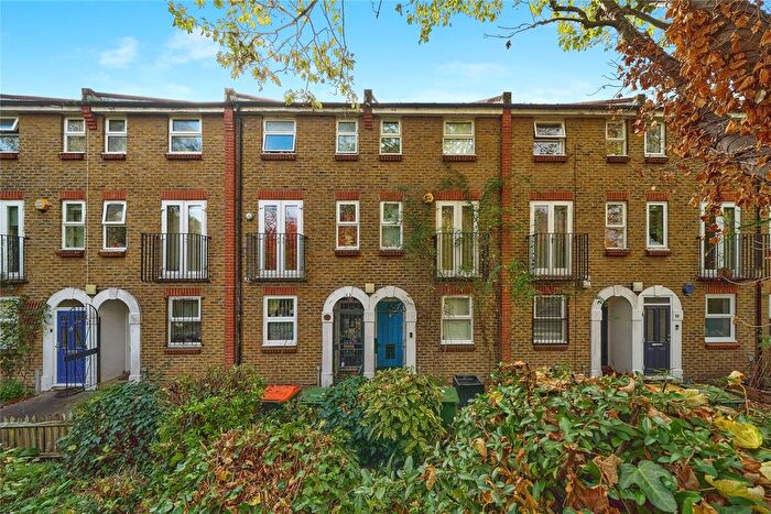 3 Bedroom Terraced House For Sale In Lime Walk, London, London, E15