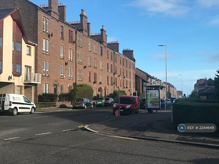 2 Bedroom Flat To Rent In Clepington Road, Dundee, DD3