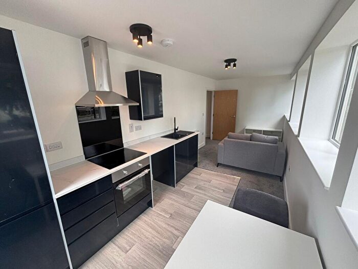 1 Bedroom Apartment To Rent In West Street, Chesterfield, S40