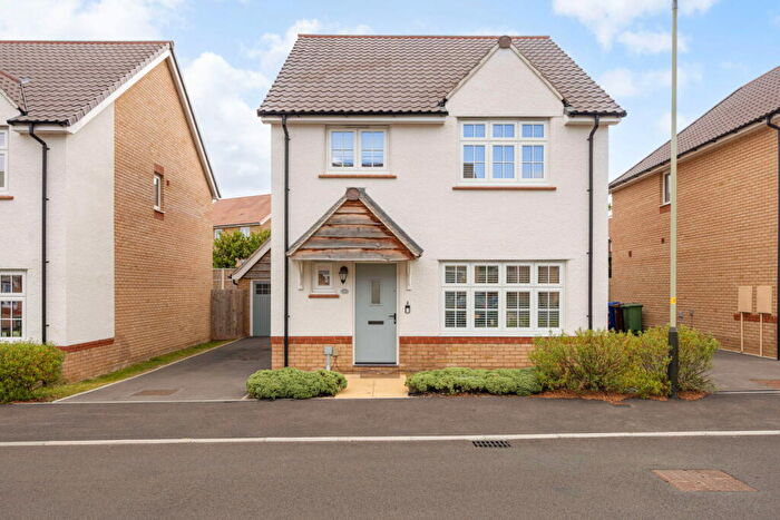 4 Bedroom Detached House For Sale In Burnet Drive, Leckhampton, Cheltenham, GL53